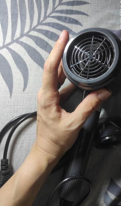 Фен для сушки волосся