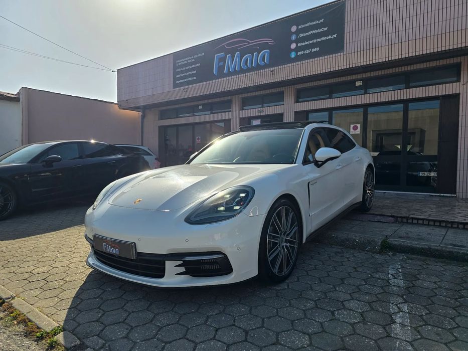 Porsche Panamera Sport Turismo 4 E-Hybrid