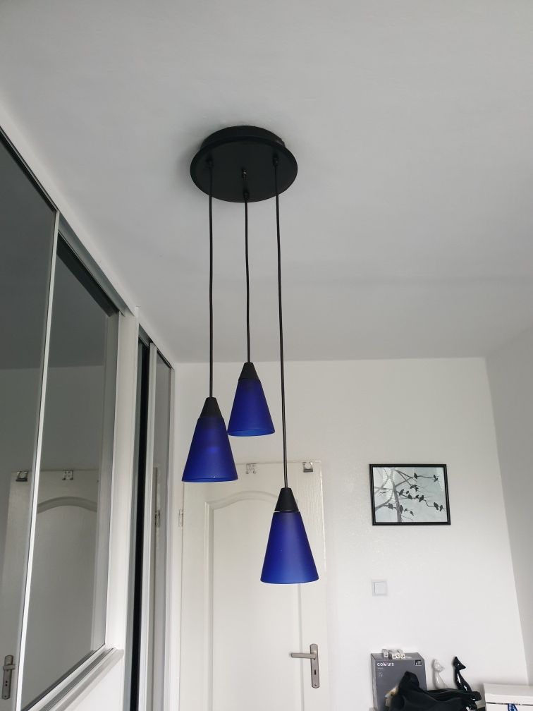 Lampa wisząca chabrowa, niebieska. Kinkiet. Lampka