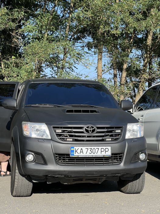 Продам Toyota Hilux