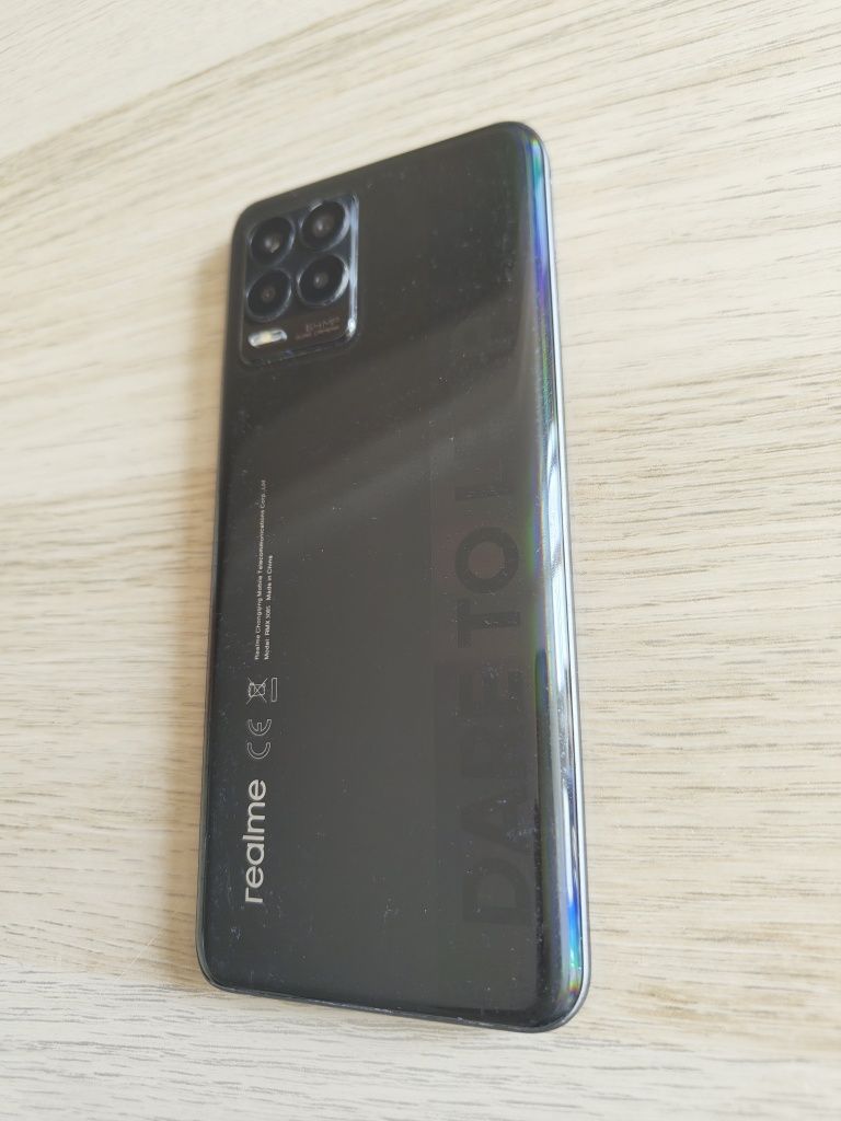 Realme 8 4/64 GB + Etui, Dobry stan!