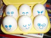 TOMY - Sorter Wesołe Kolorowe piszczące Jajeczka