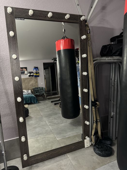 Продам дзеркало для дому, або салону