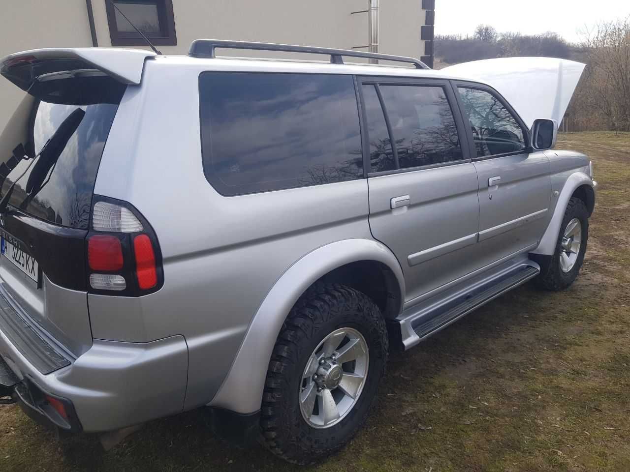 Mitsubishi Pajero Sport 2004 газ-бензин 3.0 полный привод механика