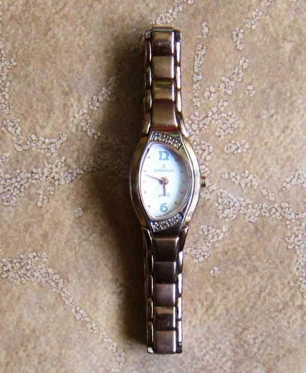 Женские наручные кварцевые часы ROMANSON RM3683QL (за 1/6 стоимости)