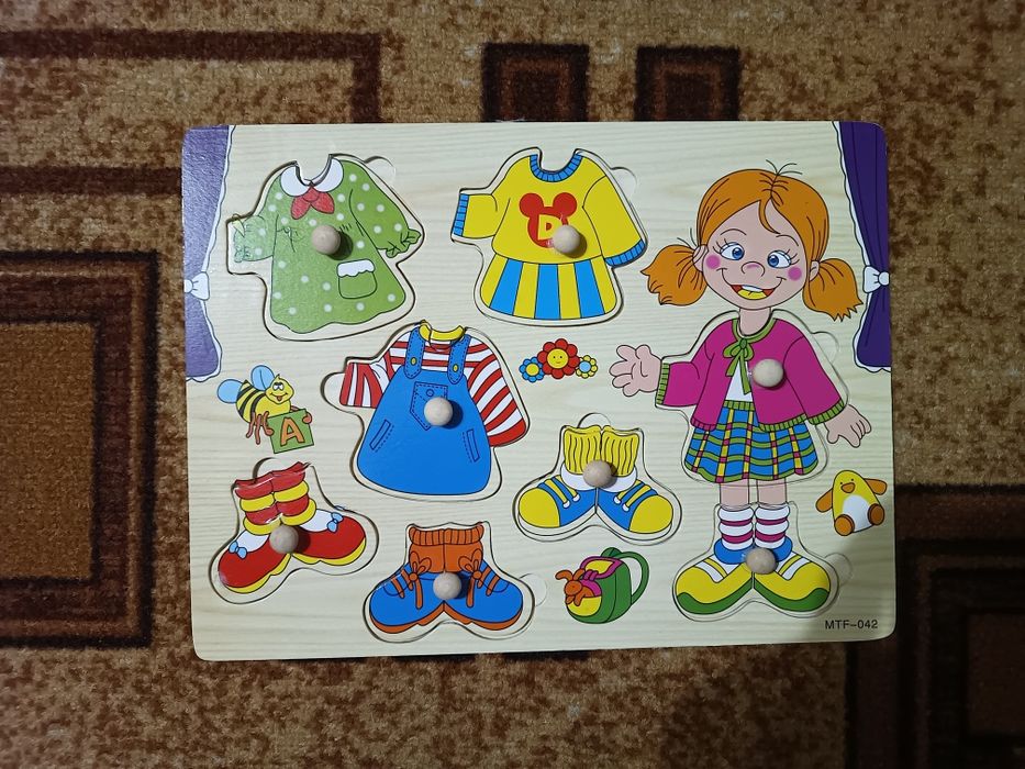 Іграшки для дівчинки