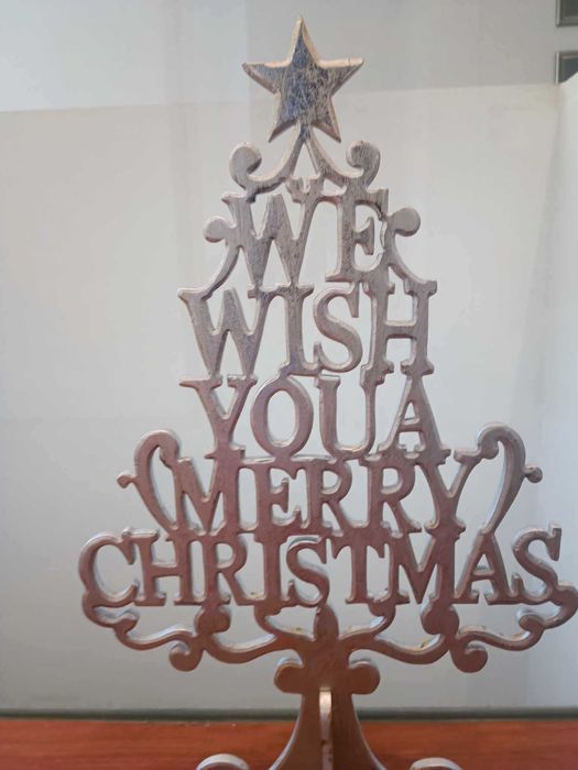 Árvore de Natal decorativa em madeira