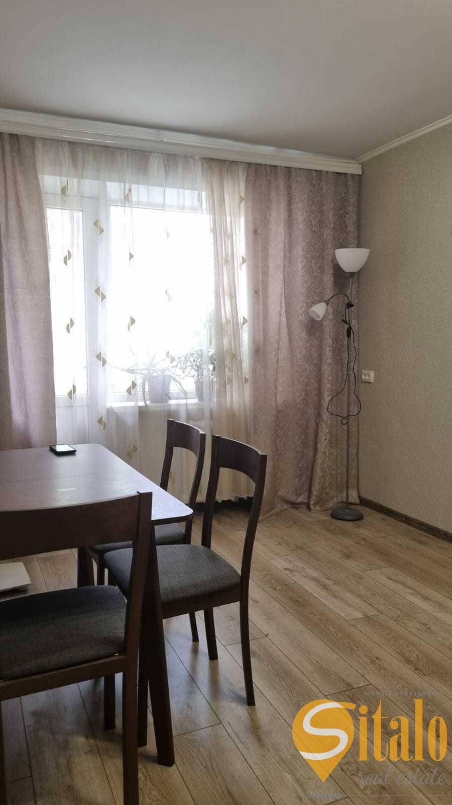 Продаж 2-х комнт. квартири вул. Михайла Гончаренка
