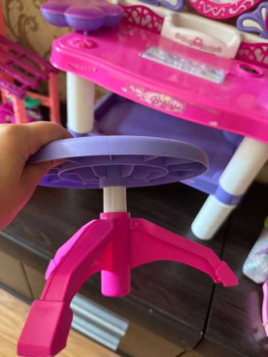 Трюмо для принцеси