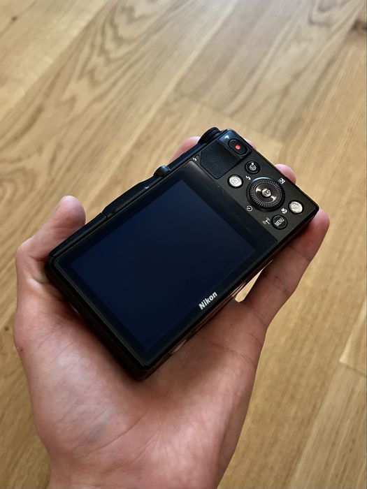 Nikon Coolpix S9700  стан  ідеал