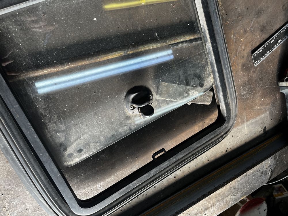 Okno otwierane  kamper bus przyczepa