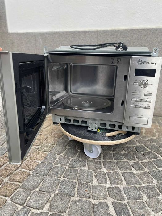 Micro-ondas Balay – usado, em bom estado!
