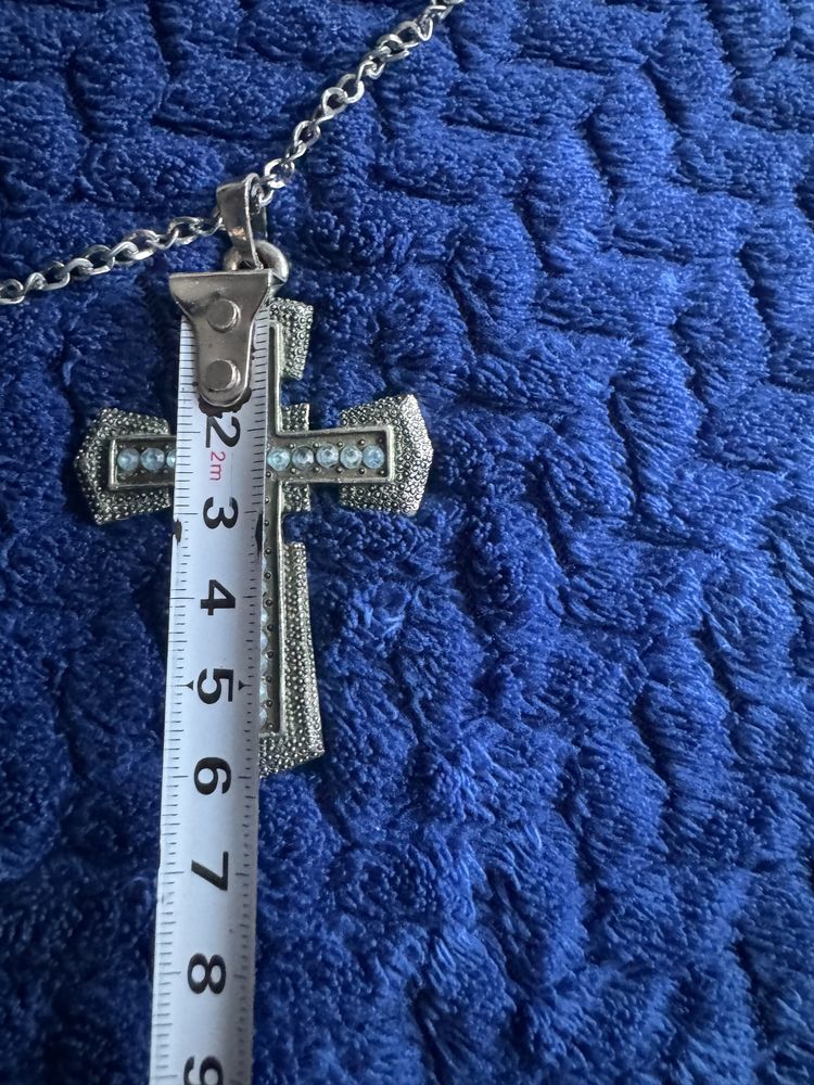 Łańcuszek z krzyżykiek w etui ze skory ekologicznej