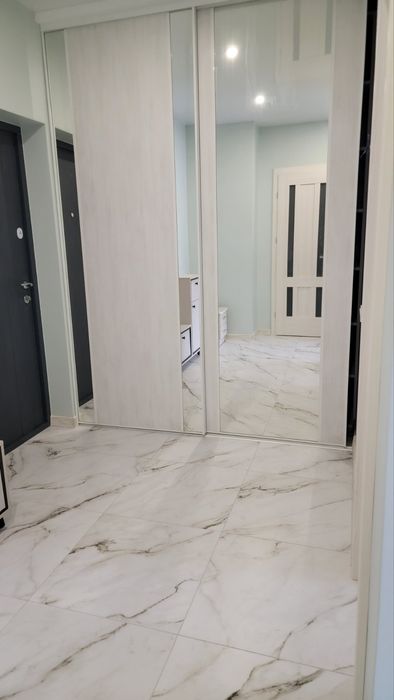 1к+кс Main house (Коновальця 37)