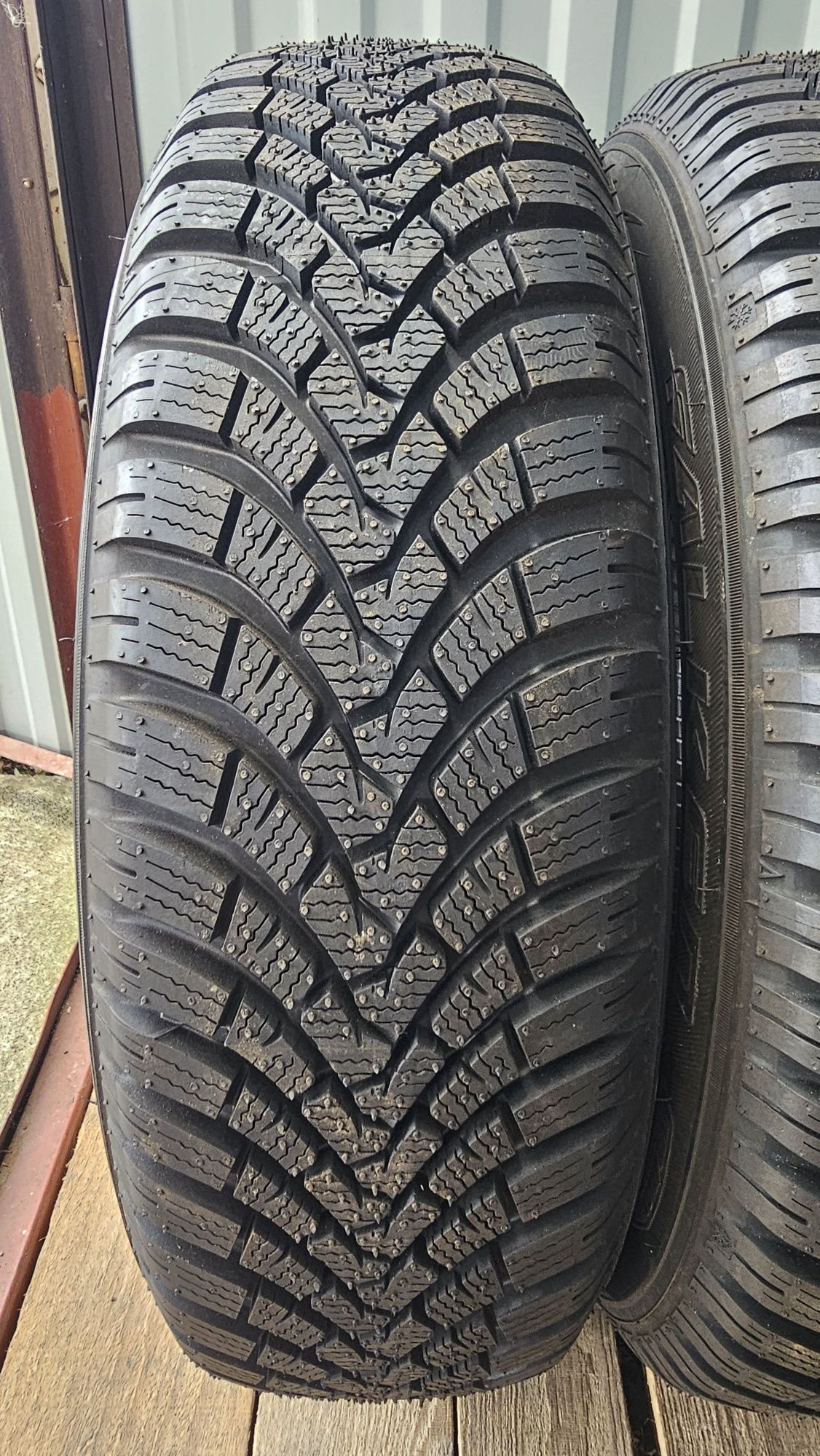 Falken EuroWinter HS01 175/65r15 84T