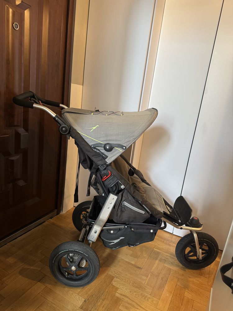 Wózek TFK joggster adventure biegowy thule pompowane koła spacerówka