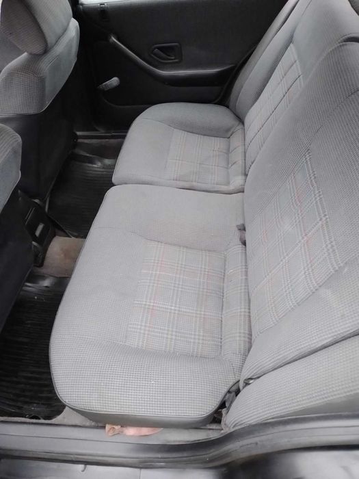 Продам терміново Пежо 405