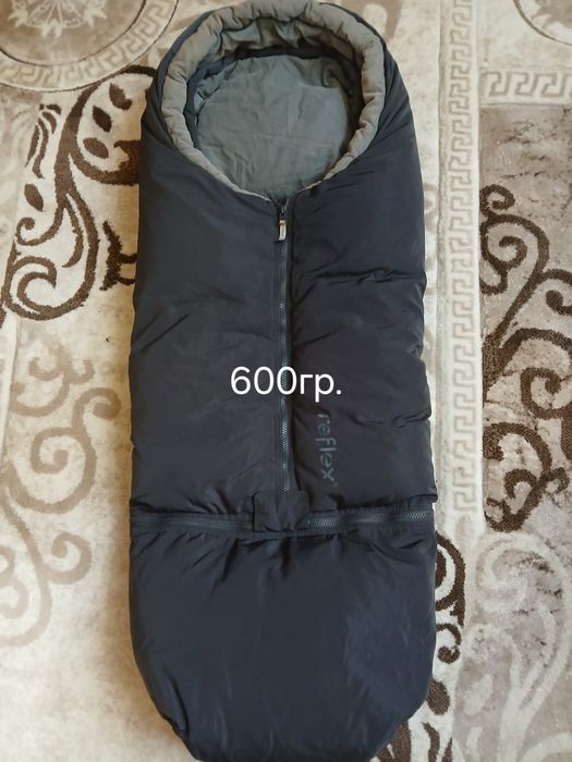 Продам  теплі чехли -муфти для дітей, майже нові .