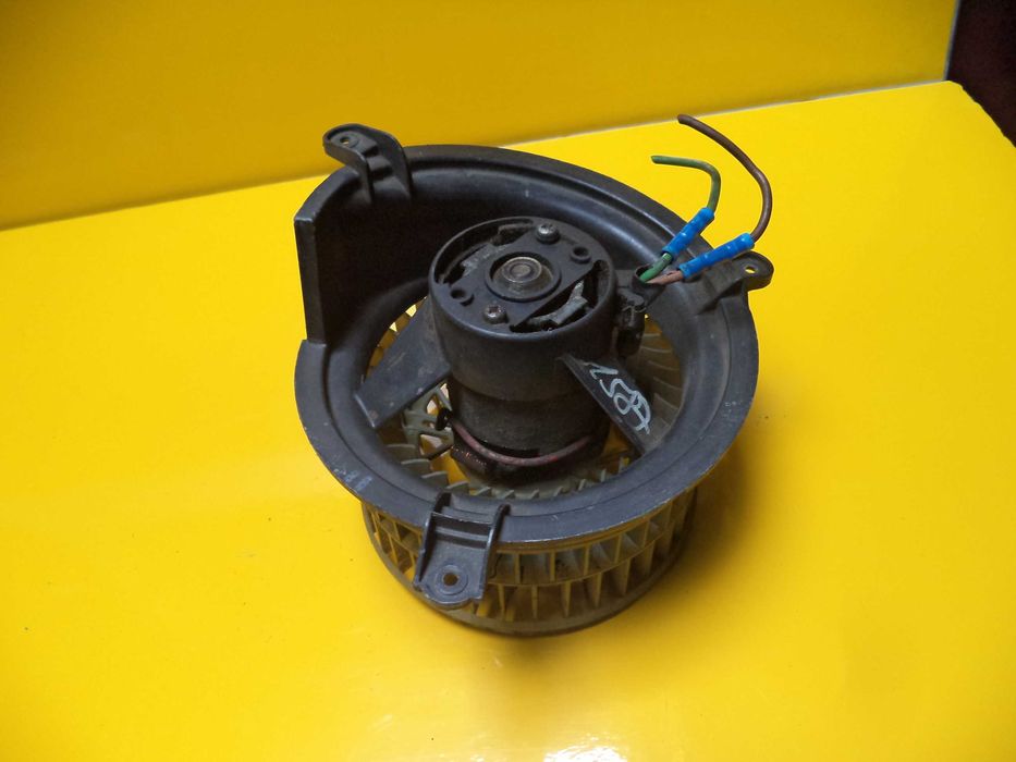 Мотор вентилятор моторчик печки Mercedes 190 (W201) з 82-93 р.в.