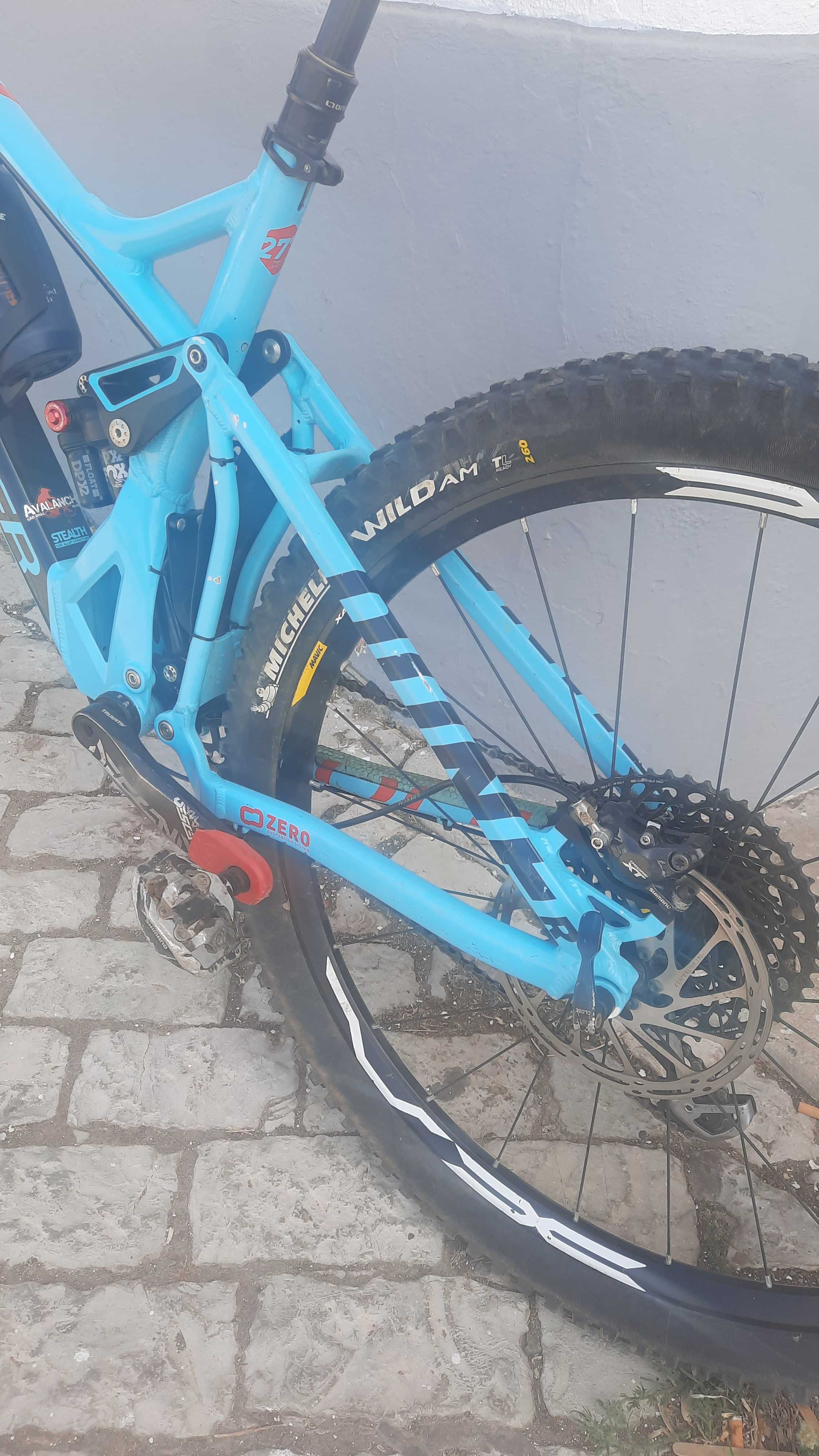 Bicicleta BTT/Enduro/All Moutain
