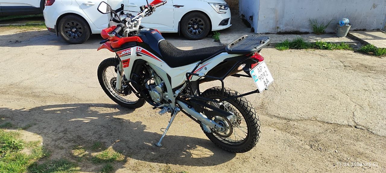 Продам мотоцикл Loncin 300