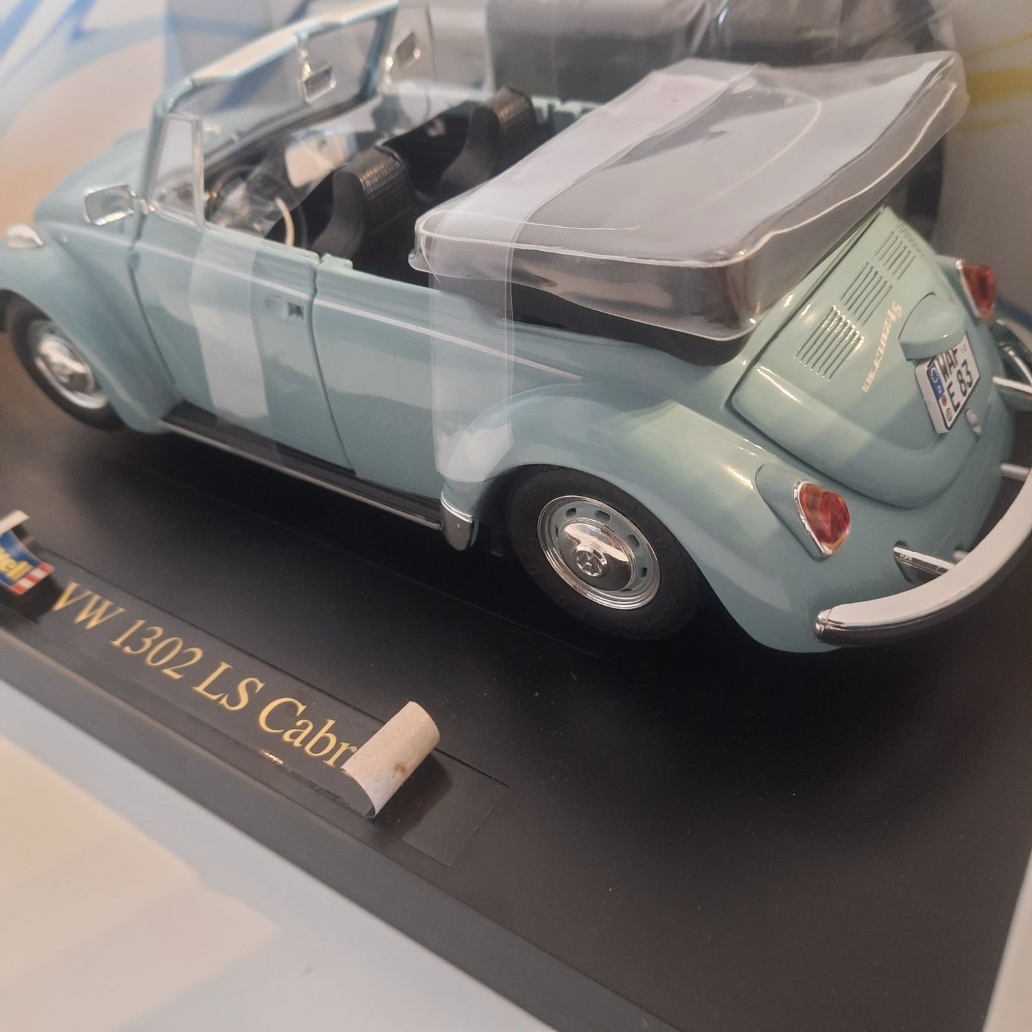 Nowy Volkswagen 1302ls cabrio revell 1:18