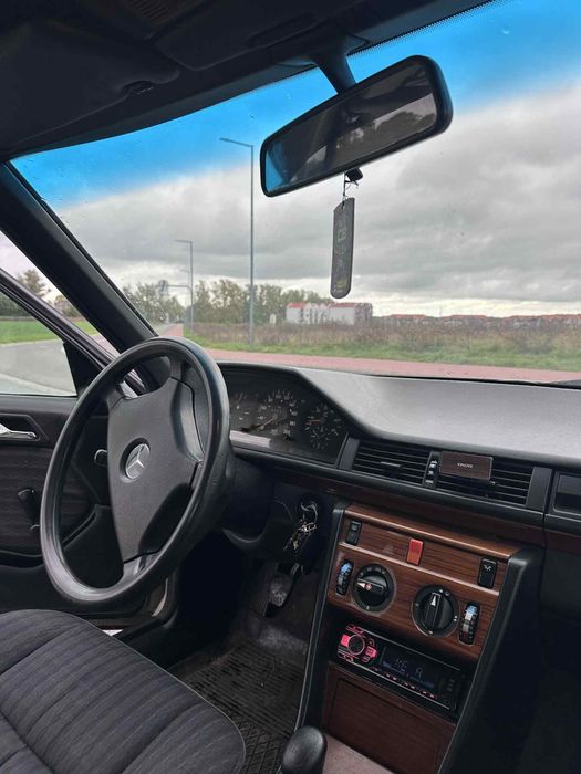 Mercedes w124 250D