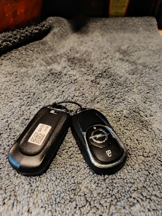 Kluczyki Piloty zestaw. Opel Astra K. ORYGINALNE GM!. Keyless