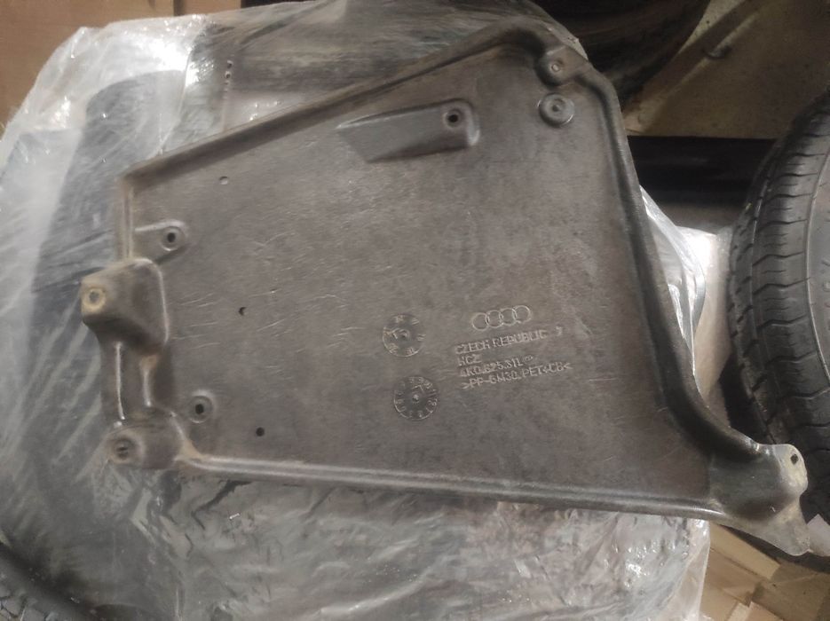 Захист audi a6 c8,audi a7 c8,4k0825311