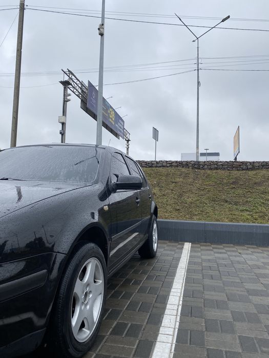 Golf 4 1999 року випуску