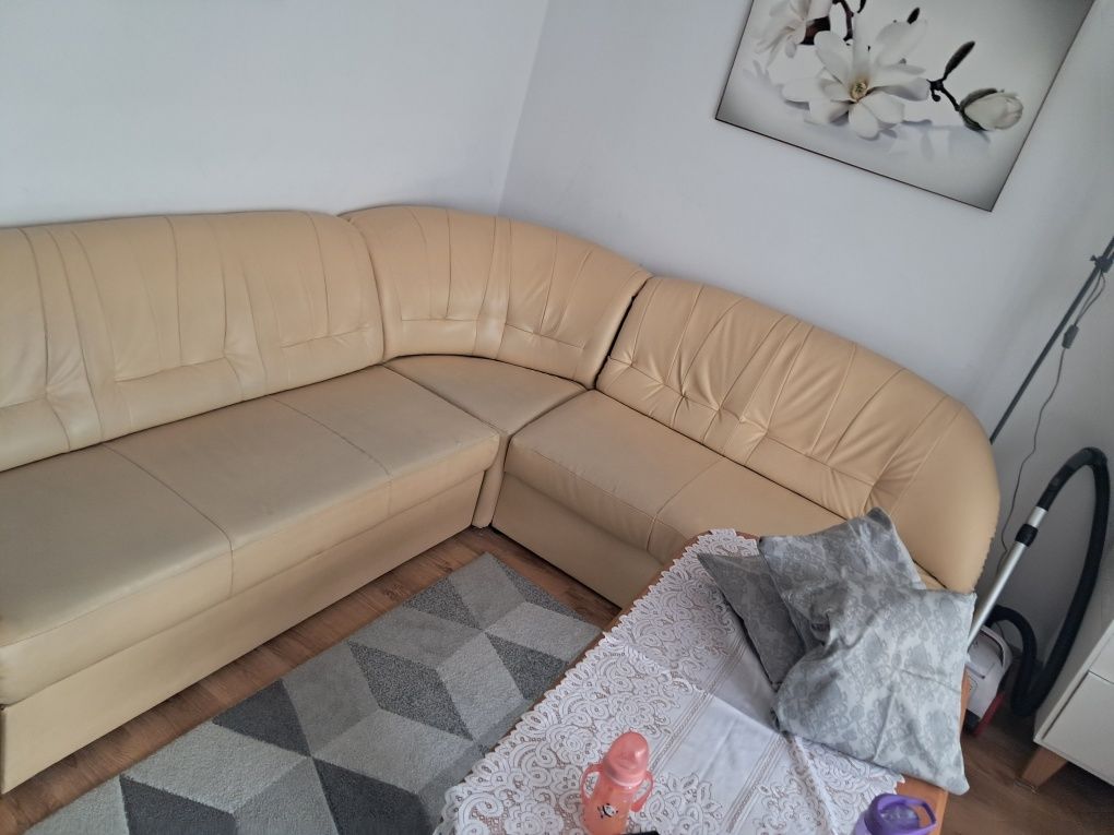 Narożnik z funkcją spania