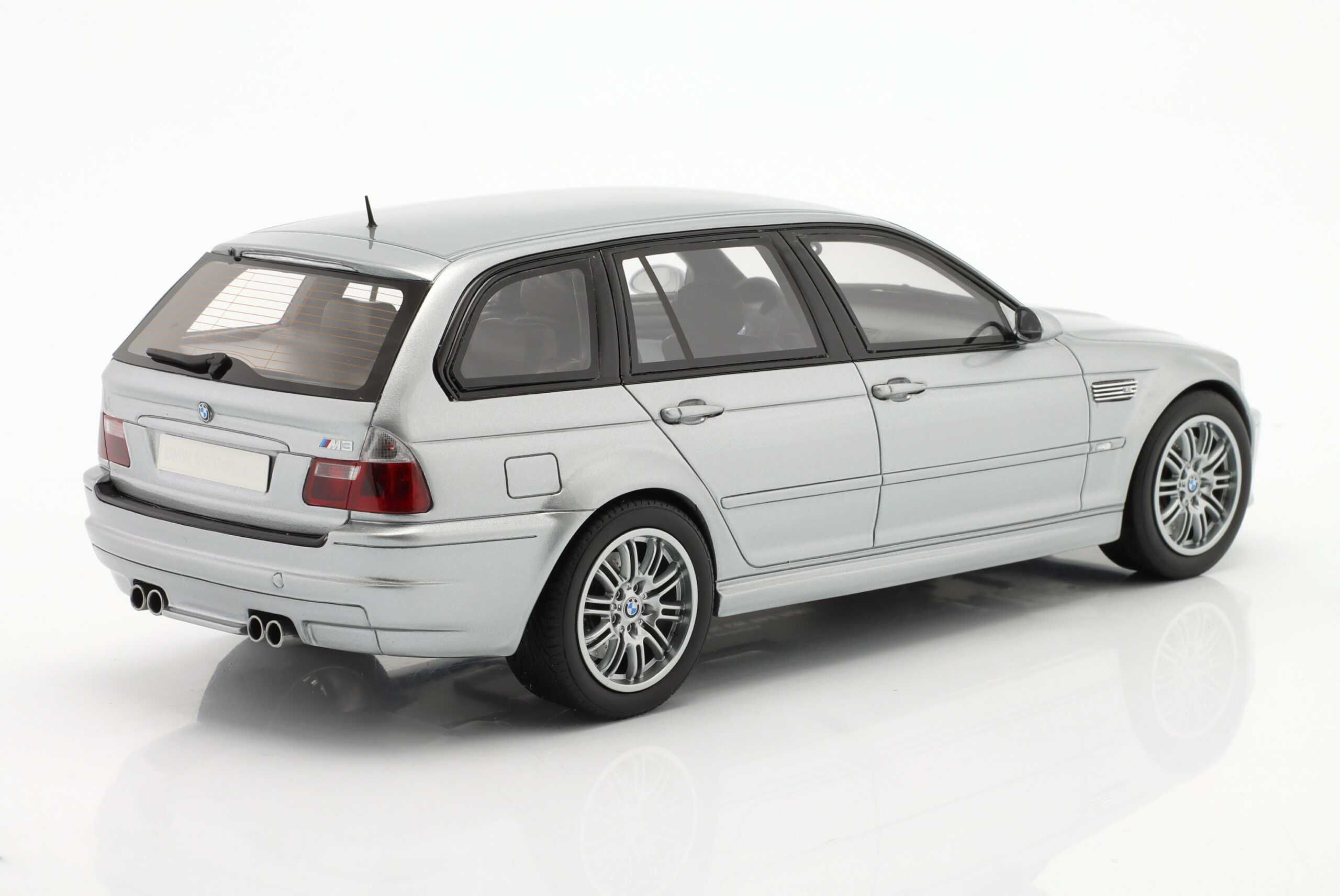 Model 1:18 Otto BMW E46 Touring M3 Concept 2000 (OT981)