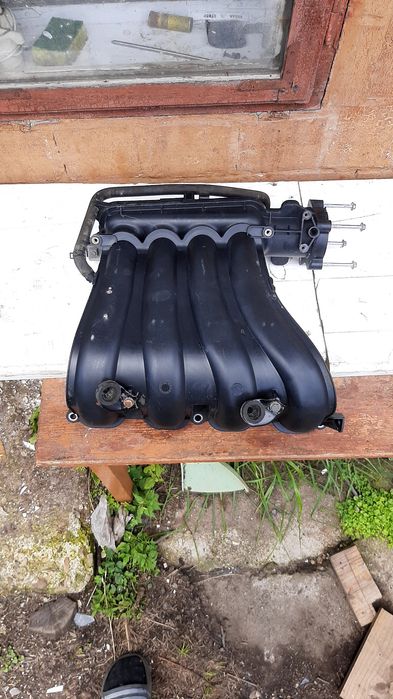 Nissan Qashqai j10 x-trail T31 2.0 бензин MR20 випускний колєктор