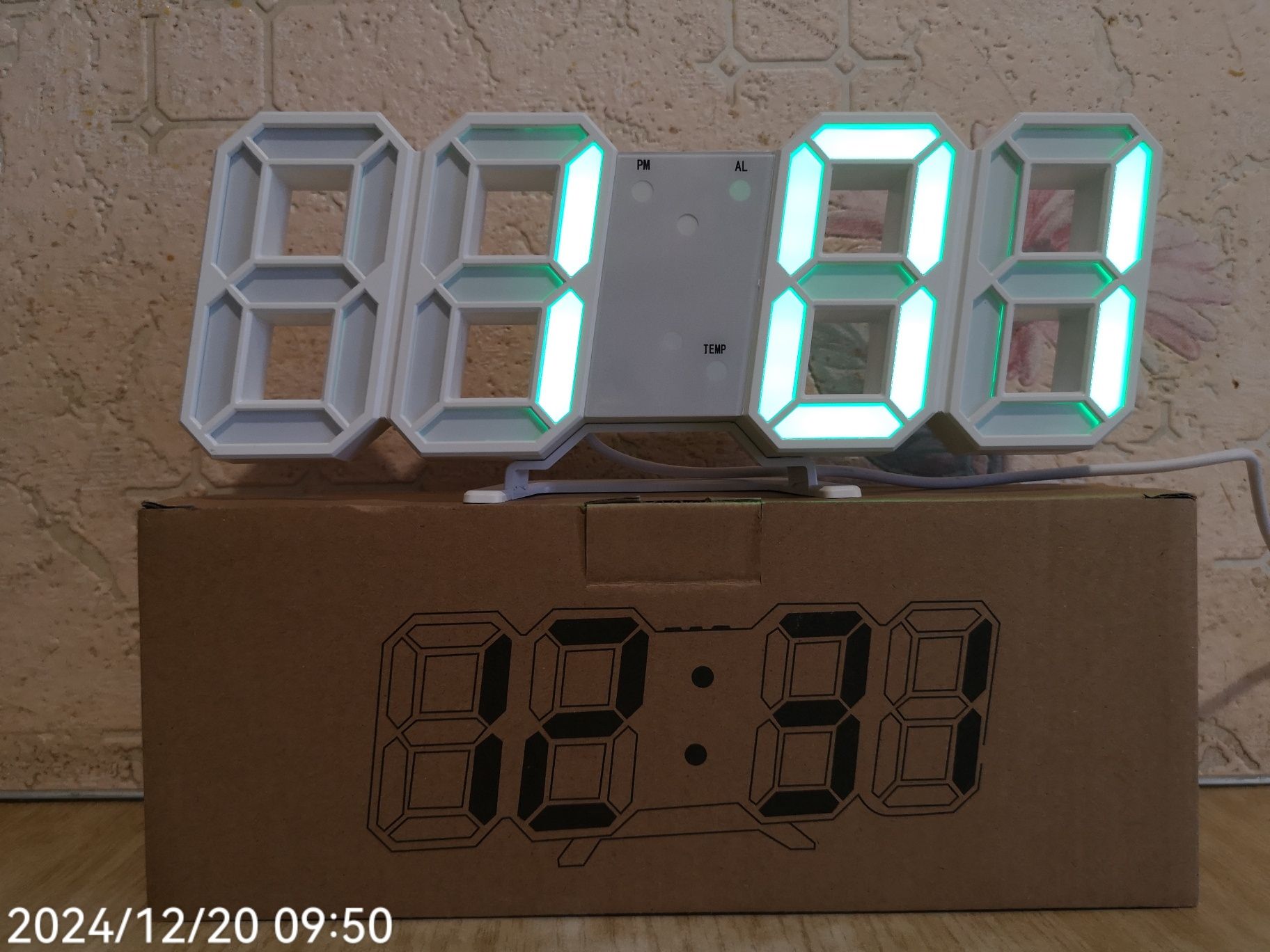 Электронные LED часы VST-883 с будильником, датой, и термометром
