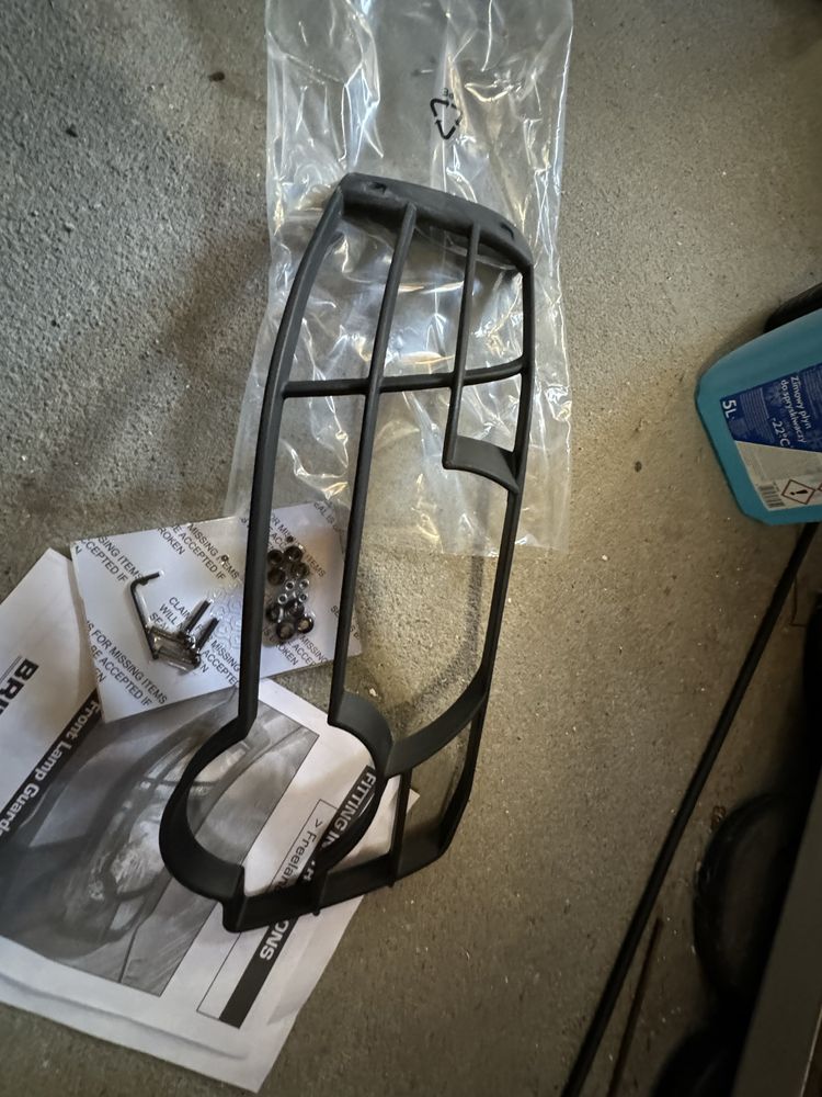 Oslony lamp freelander FL przód nowe