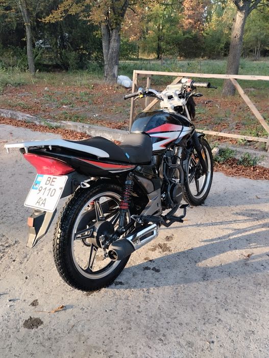 Продам срочно Мустанг 200