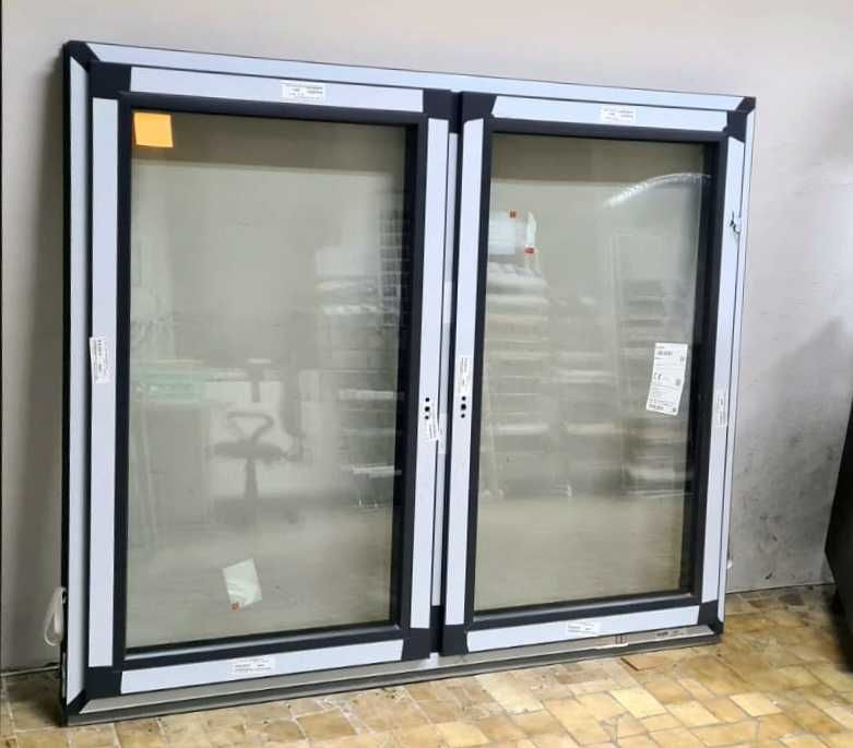 Okno pcv obustronny antracyt 1765 x 1450