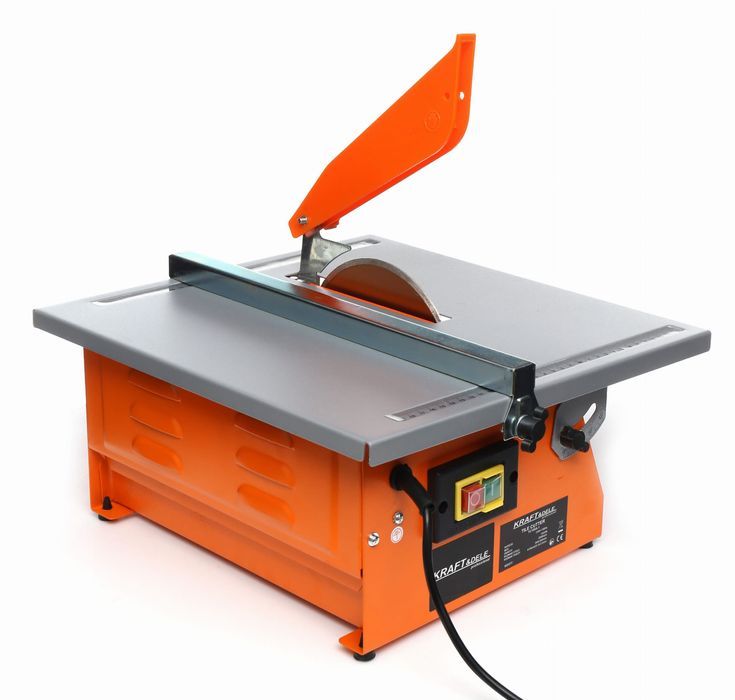 Pilarka stołowa KD577