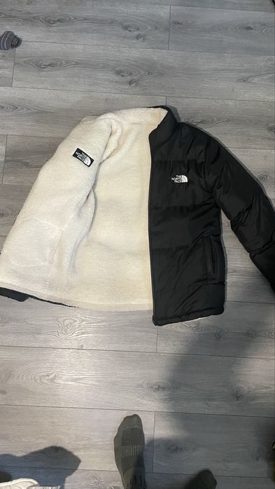 Продам курточку the north face