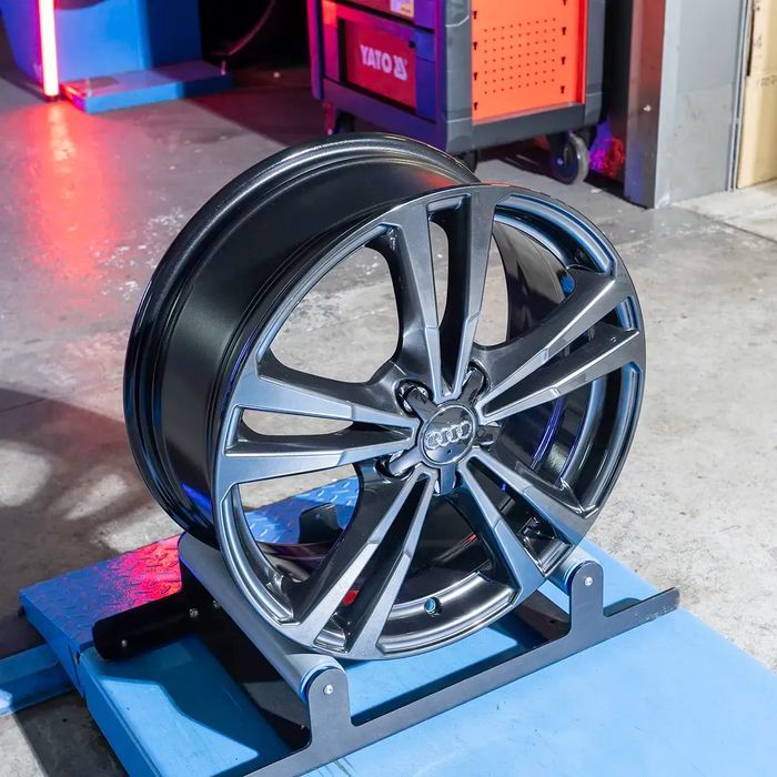 NOWE Oryginalne Felgi Audi 18 A3 A4 A6 A8 Q2 Q3 TT