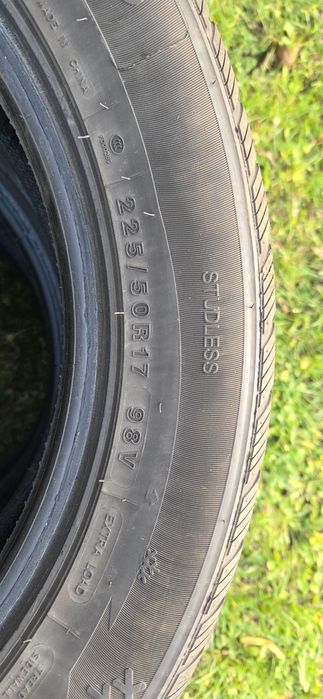 Sprzedam opony Imperial zimowe 225 /50/R 17