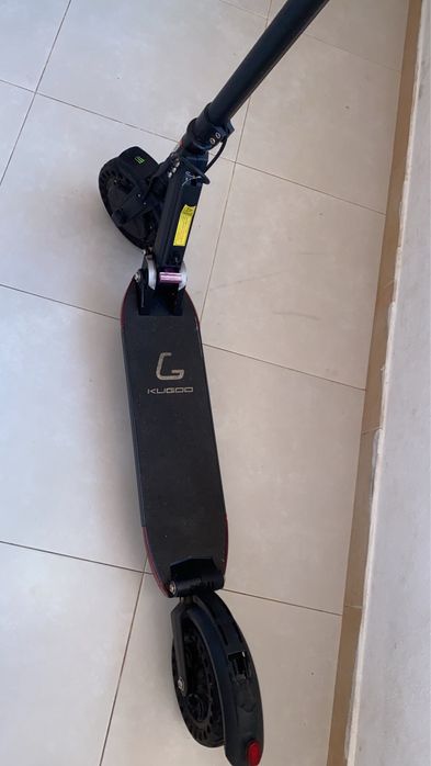 Trotinete elétrica KUGOO