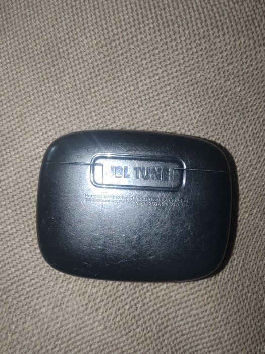 JBL  tune  230 наушники кейс