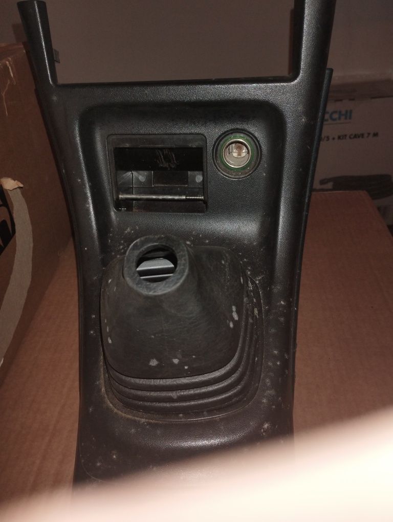 Mazda 323 F  (BA) – Peças baratas (oportunidade)