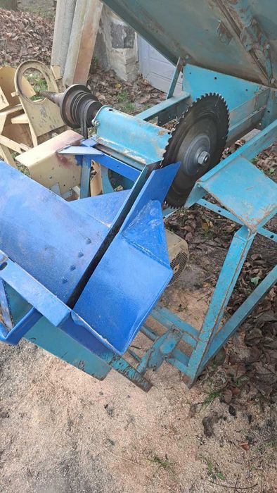 krajzega do drewna z łuparką.