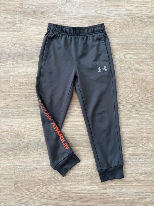 Spodnie dresowe chłopięce Under Armour 116
