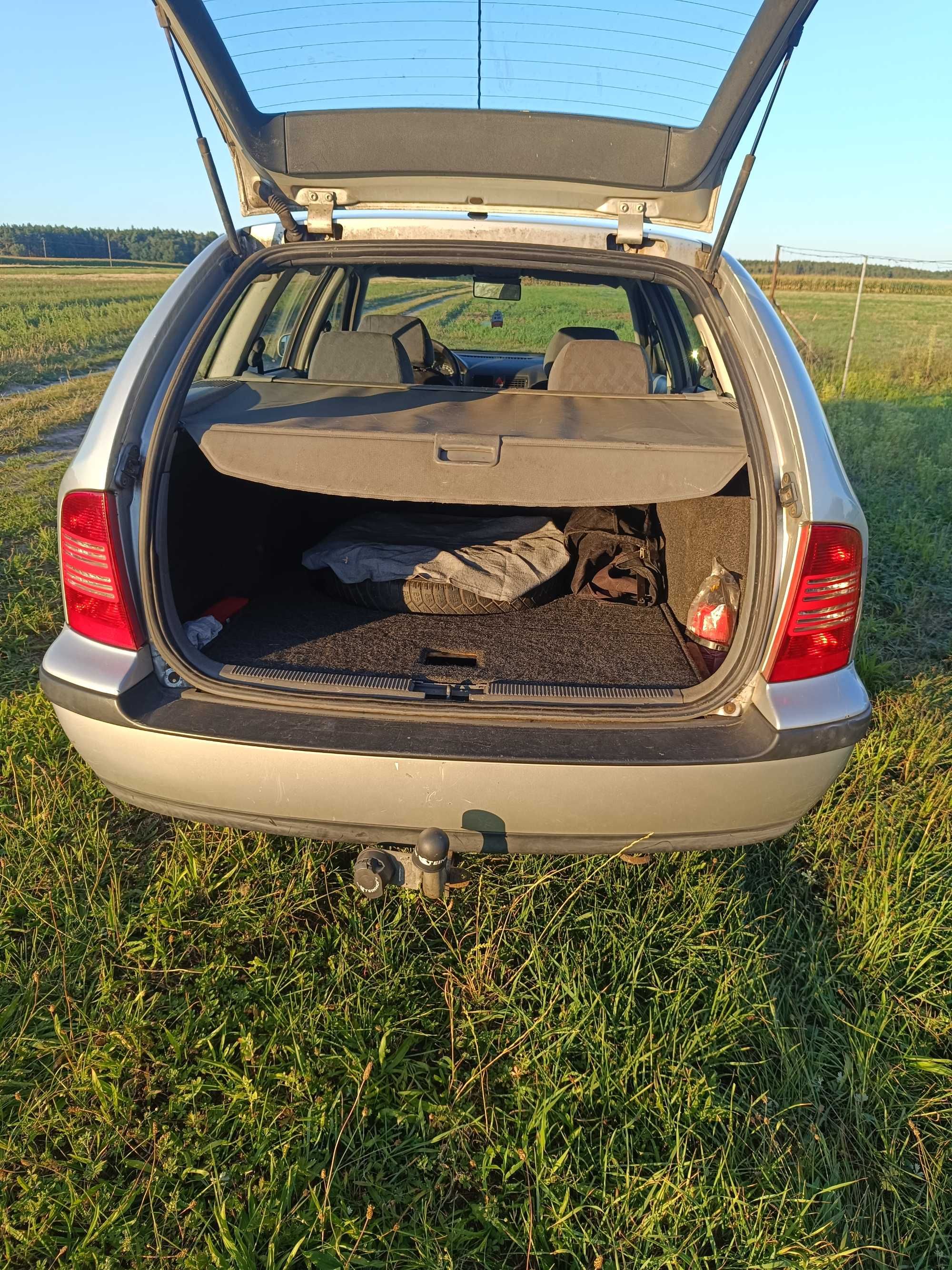 Skoda Octavia kombi 2.0 gaz + hak