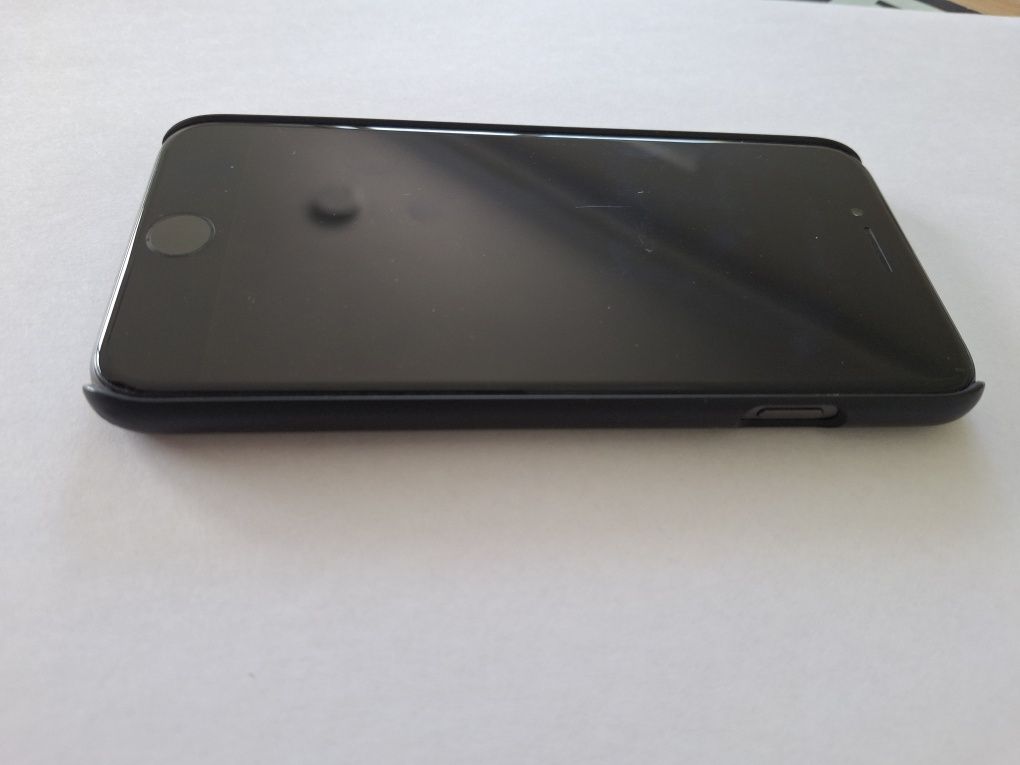 iPhone 8 64GB stan bardzo dobry