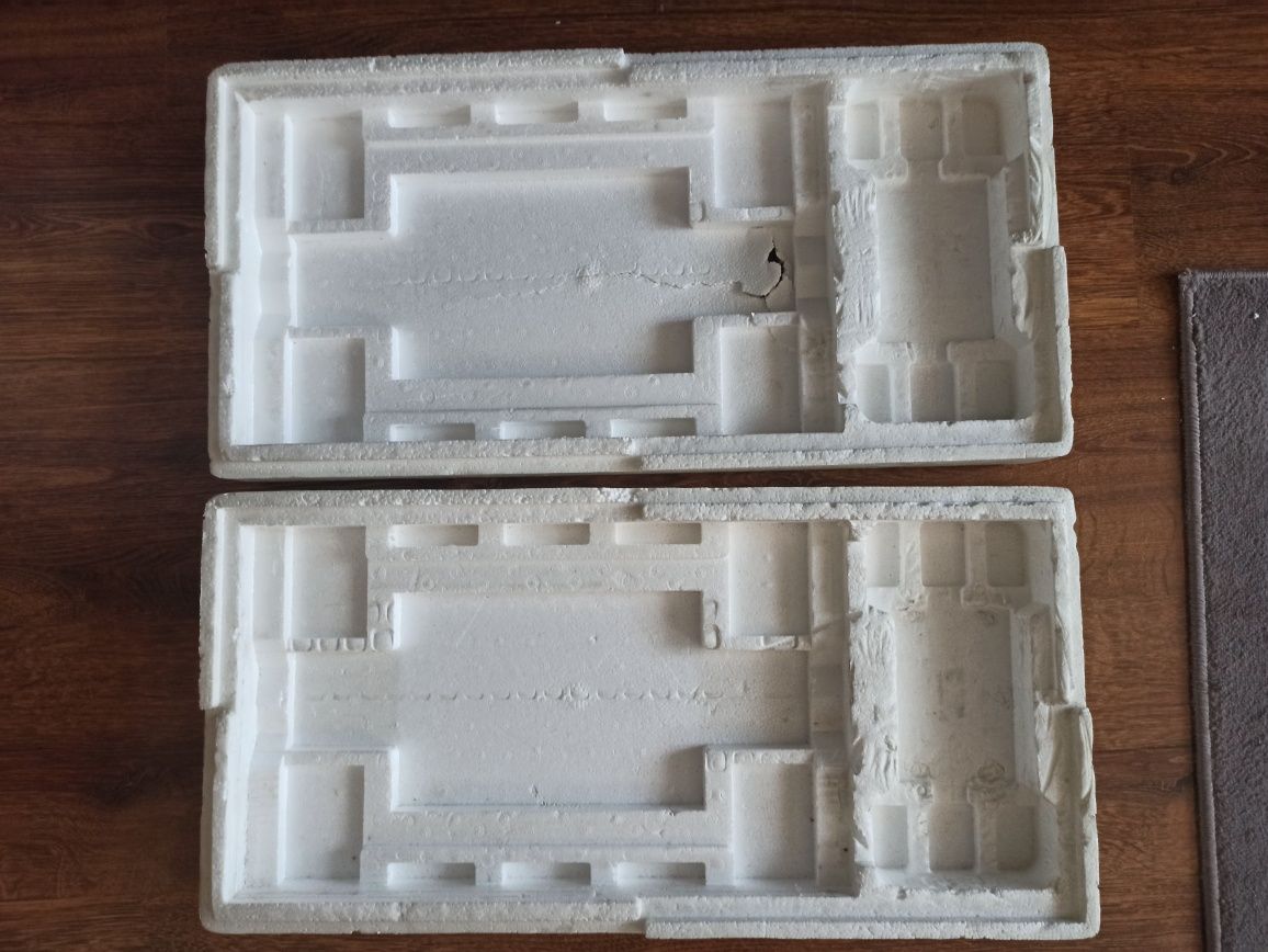 Commodore 64 pudełko styropian