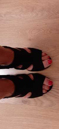 Sandalias pretas tamanho 40